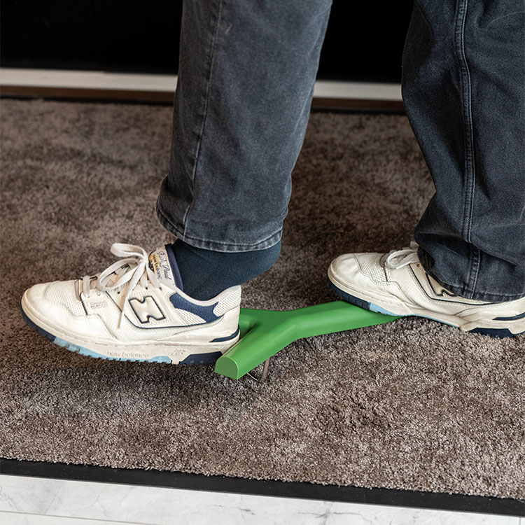 Støvleknægt og skohorn, Grøn