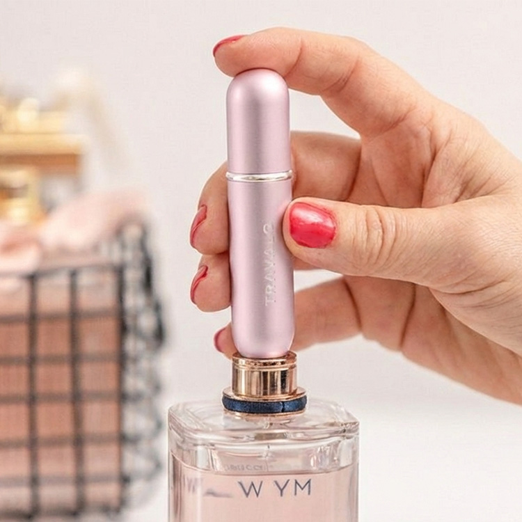 Parfumeflasken Travalo, Lyserød