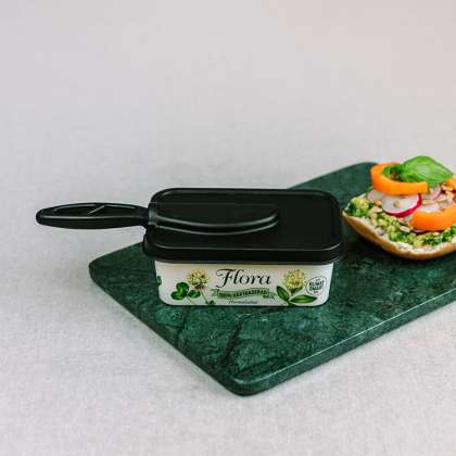 Brelock, låg med smørkniv, 400 g Sort