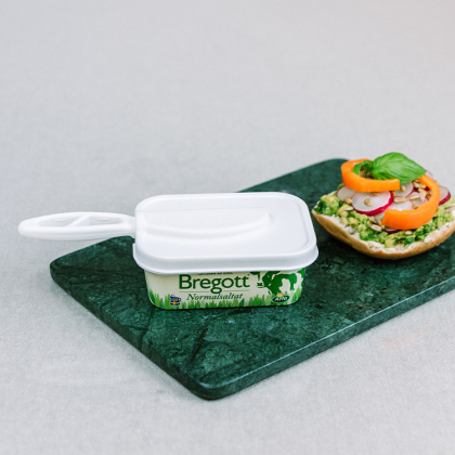 Brelock, låg med smørkniv, 300 g Hvid