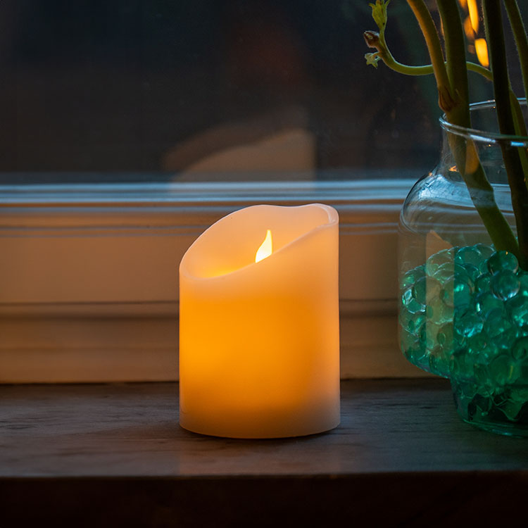 Bloklys med bevægelig flamme, 10 cm