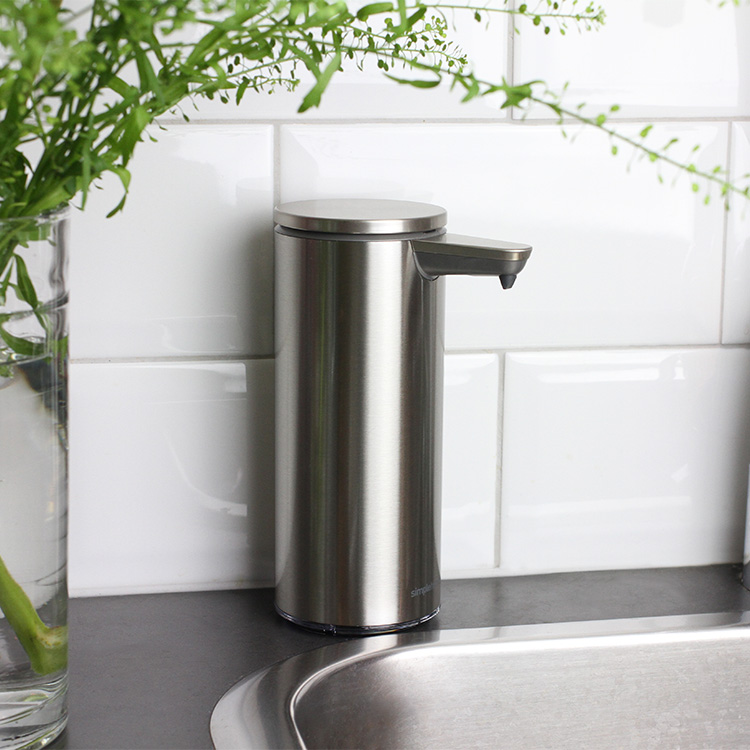 Håndfri sæbedispenser Simple Human - genopladelig