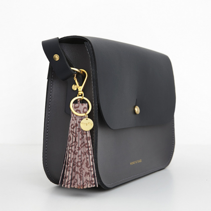 Refleksstof Firefly, Leopard