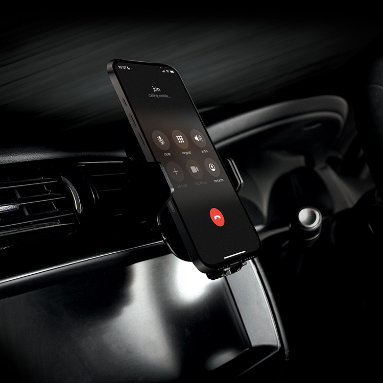 Mobilholder til bilen med universalbeslag