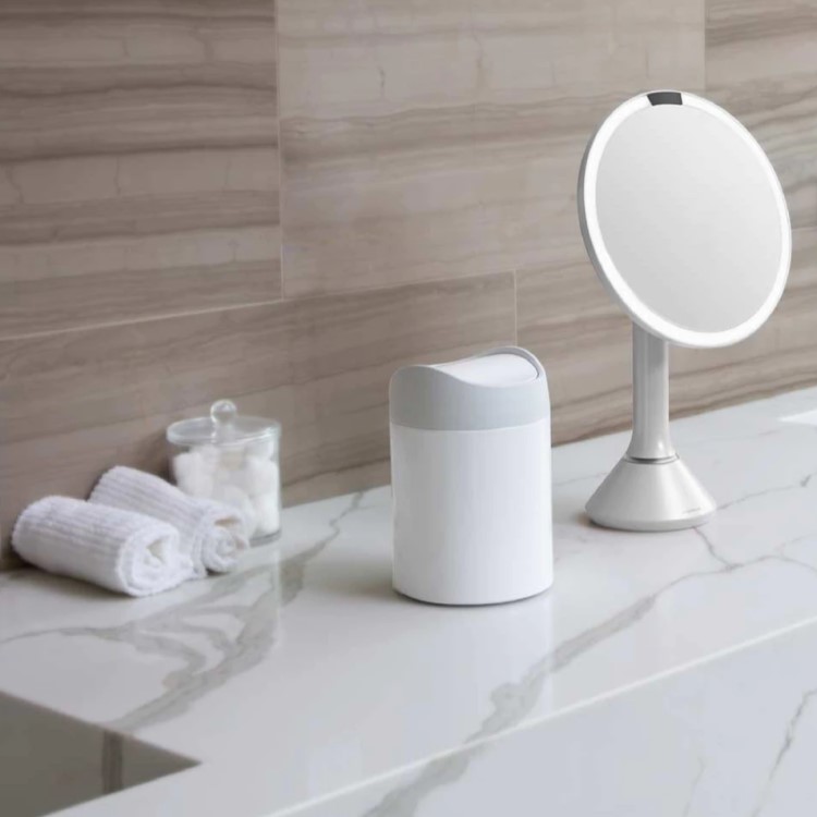 Bordskraldespand, Hvid billede