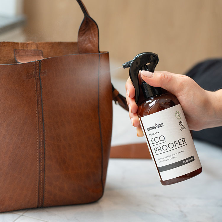 Imprægneringsspray til sko og tøj