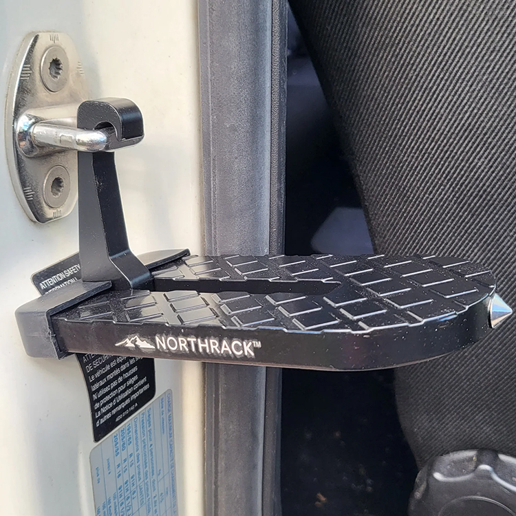 Trin til bildøren, Sort