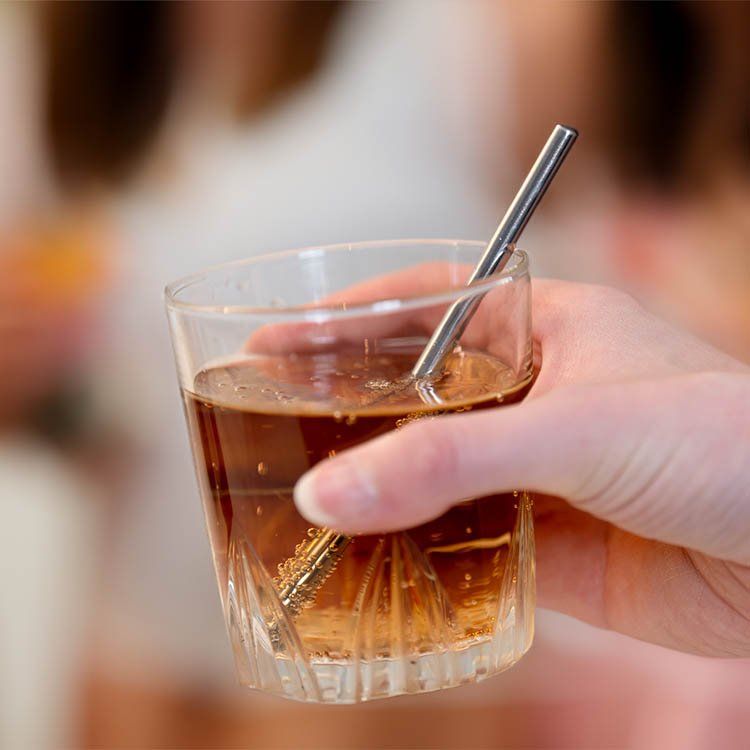 Korte sugerør i metal billede