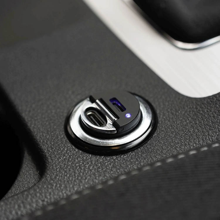 Forsænket biloplader, 2 x USB-C billede