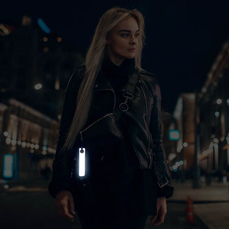 Refleks med elastisk snor, lige sort