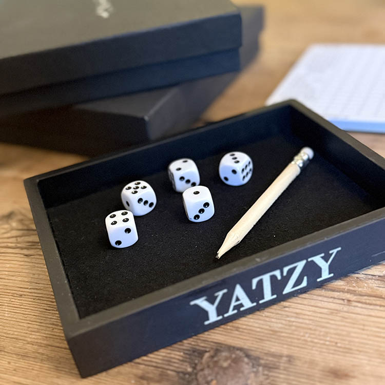 Rejse-Yatzy med spilleæske