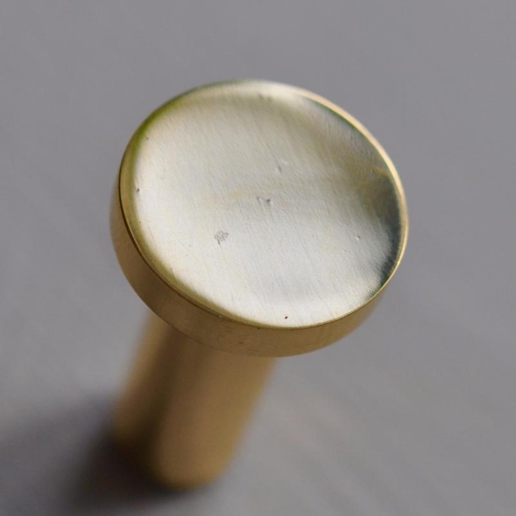 Rund knop 2 cm, blank messing