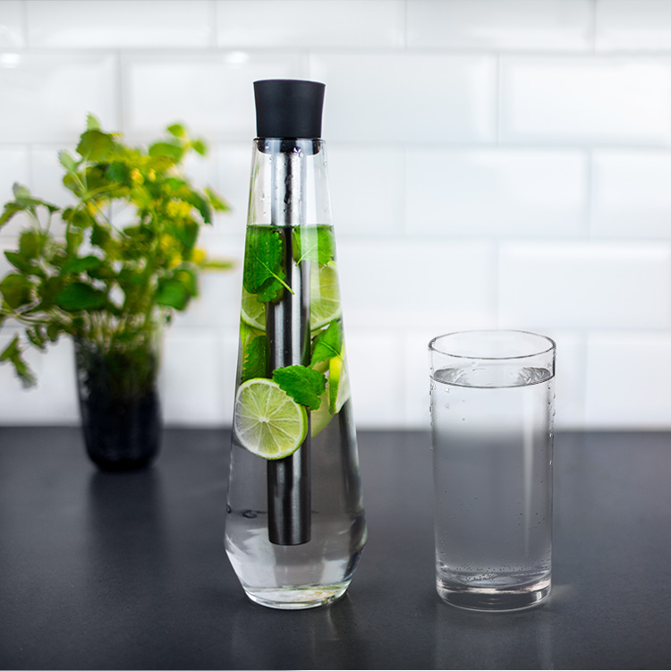 Glaskaraffel med køleelement