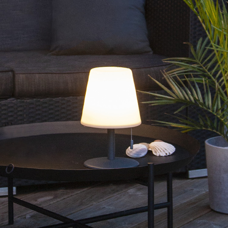 Trådløs bordlampe til udendørs brug