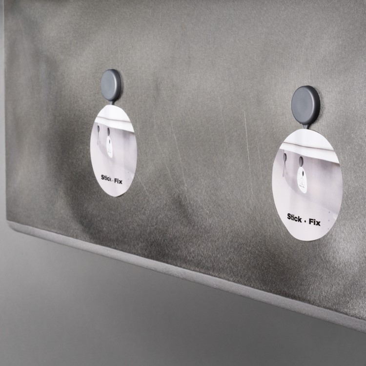 Ekstra magneter til køkkenvaske af kompositmateriale