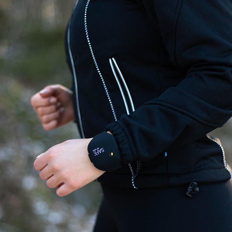 Overfaldsalarm, justerbart armbånd