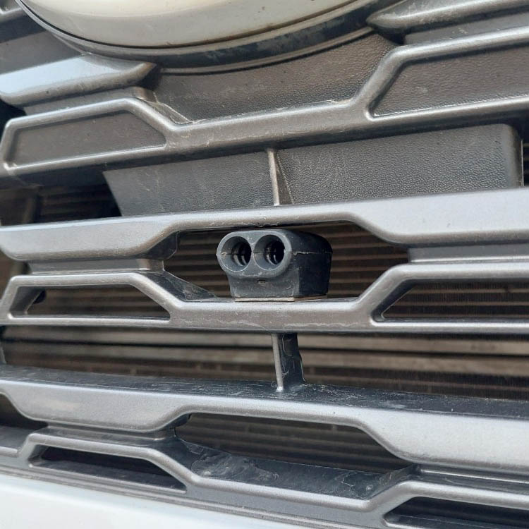 Dyre skræmmer til bilen