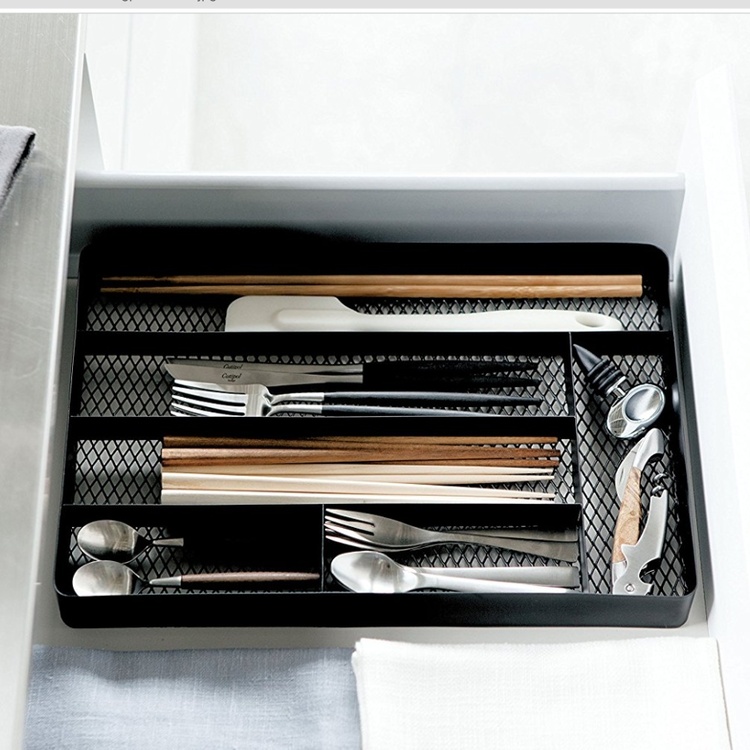 Bestikbakke / Penneholder i metal, TOWER MESH TRAY, 35 x 23,5 x H 4,5 cm, Yamazaki