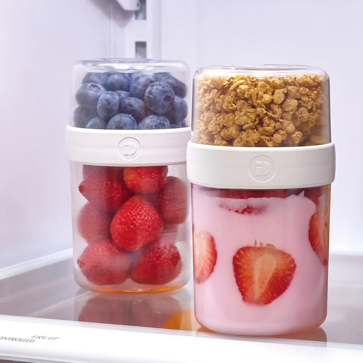 Todelt yoghurtbæger