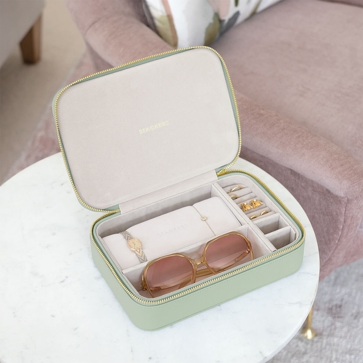 Stort smykkeskrin til rejsen, Stackers