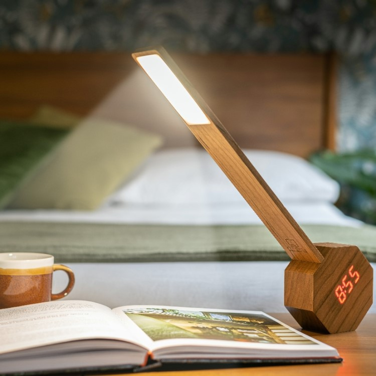 Bordlampe med vækkeur i gruppen Belysning / Indendørsbelysning hos SmartaSaker.se (13622)