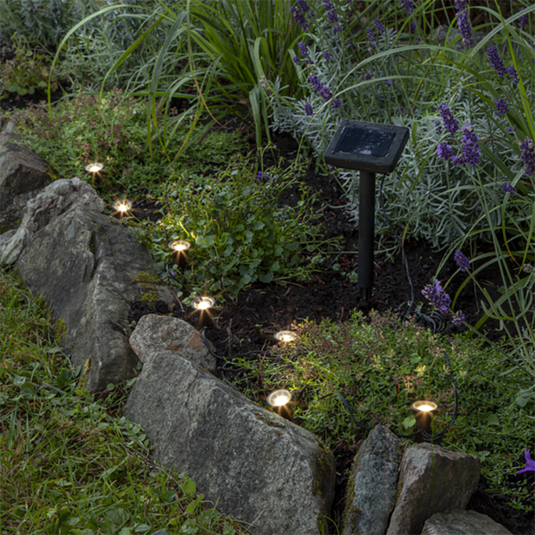 Solcelle lampe med mini-spotlights i gruppen Belysning / Udendørsbelysning hos SmartaSaker.se (14119)