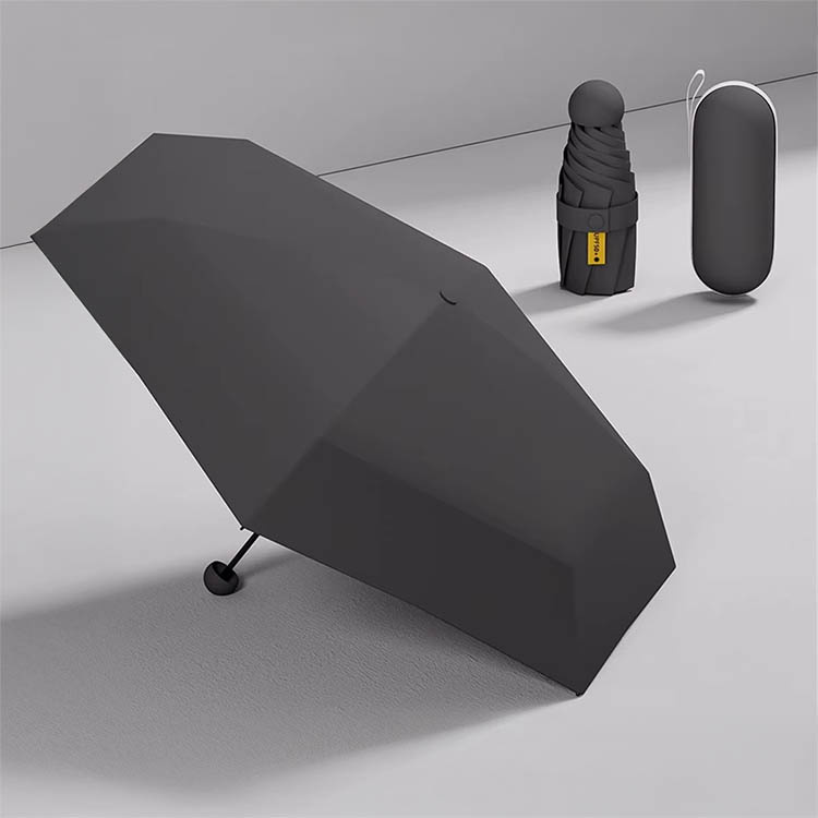Paraply med vandtæt etui i gruppen Aktuelt / Se alle smarte produkter hos SmartaSaker.se (14446)
