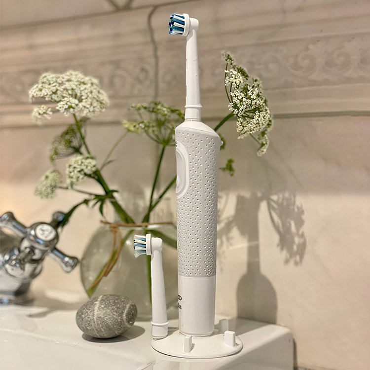 Holder til elektrisk tandbørste i gruppen Hjem / Badeværelse / Badeværelsesopbevaring hos SmartaSaker.se (12288)