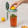 Vakuumkande med juicepresser
