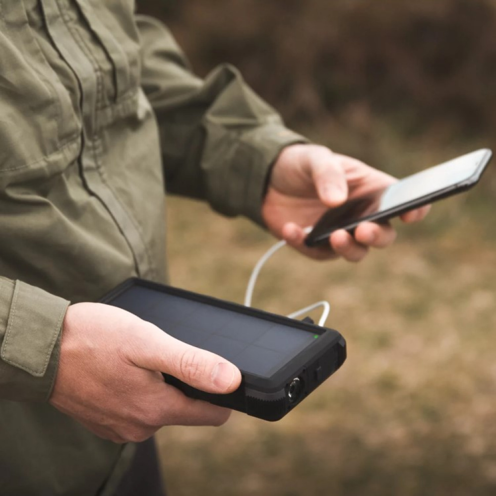 Solcelleladet Powerbank i gruppen Hjem / Elektronik / Opladere og powerbanks hos SmartaSaker.se (12703)