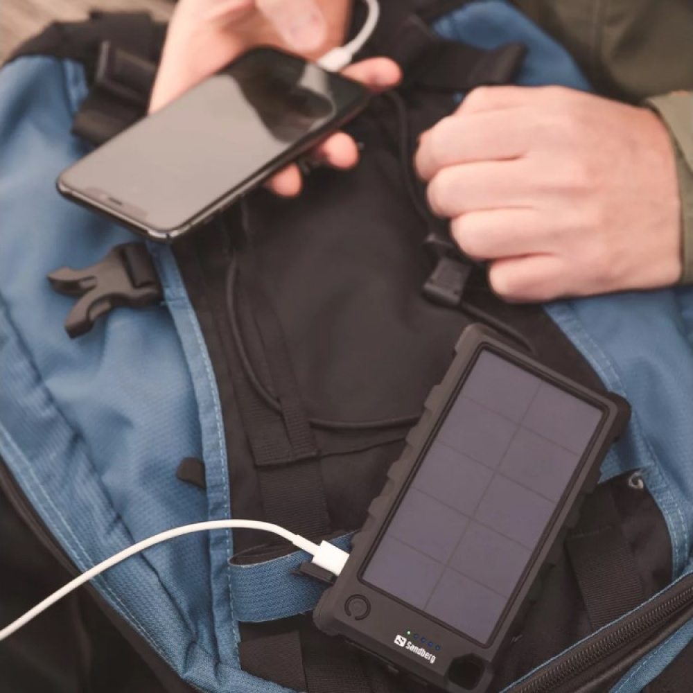 Solcelleladet Powerbank i gruppen Hjem / Elektronik / Opladere og powerbanks hos SmartaSaker.se (12703)