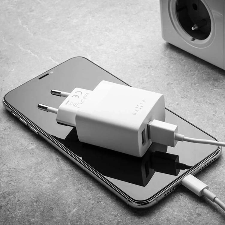 USB-oplader med flere porte i gruppen Hjem / Elektronik / Kabler og adaptere hos SmartaSaker.se (13657)