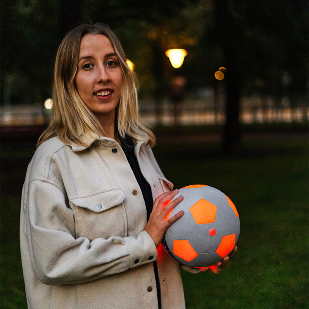 Lysende fodbold i gruppen Fritid / Spil & Leg hos SmartaSaker.se (13797)