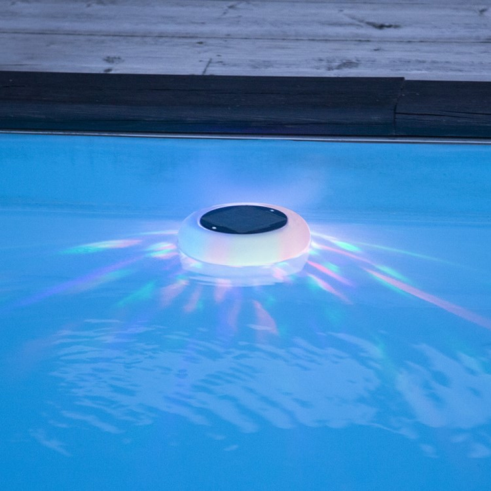 Solcelle opladet poollampe i gruppen Belysning / Udendørsbelysning / Solcellelamper hos SmartaSaker.se (13832)