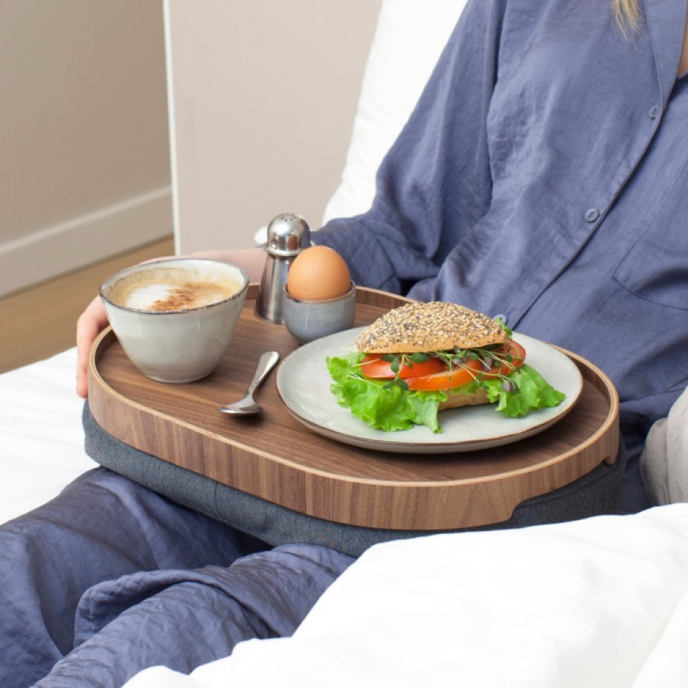 Bakke med kant og pude - Morgenmadsbakke med pude | SmartaSaker