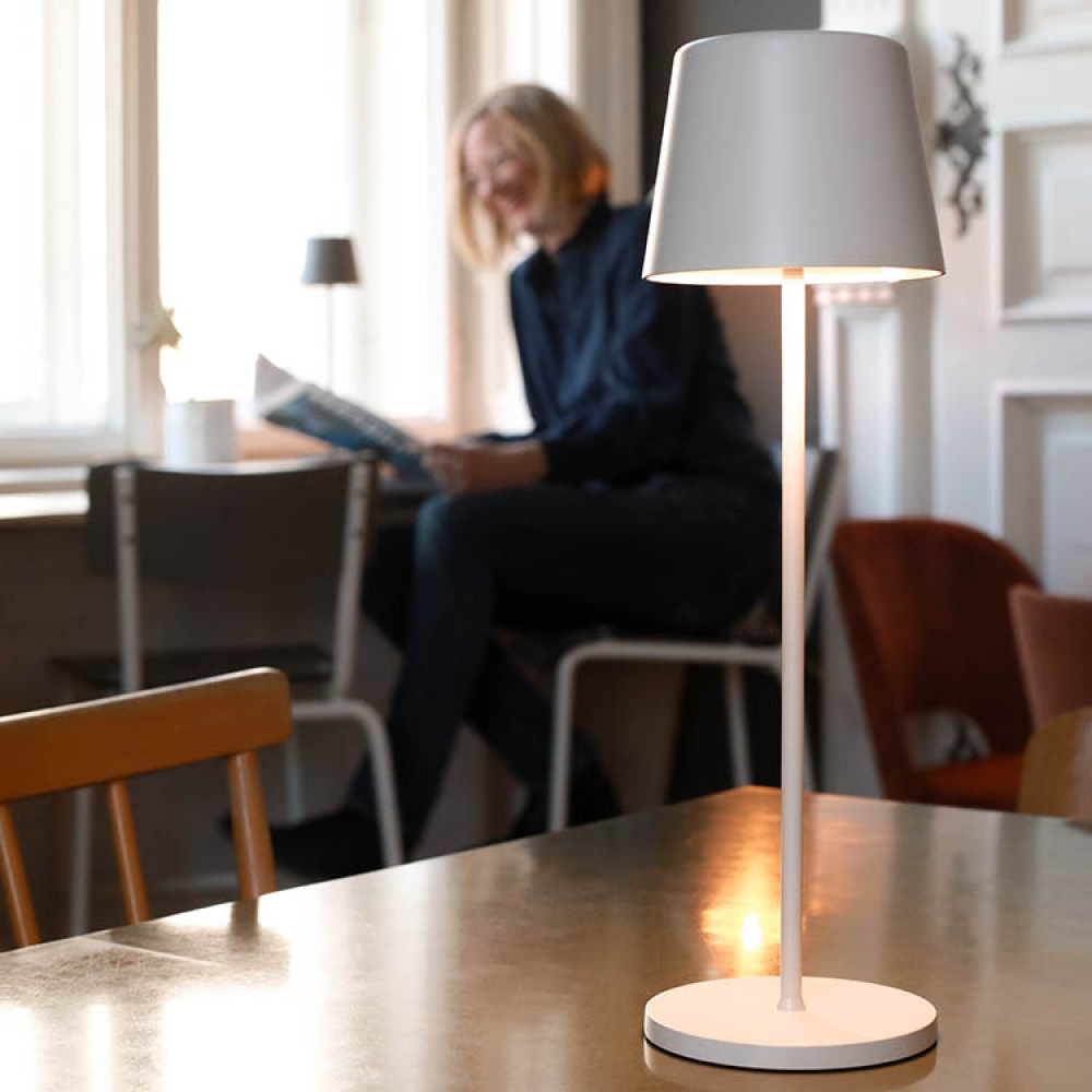 Genopladelig bordlampe, Molto Luce Aesta i gruppen Belysning / Udendørsbelysning hos SmartaSaker.se (14210)