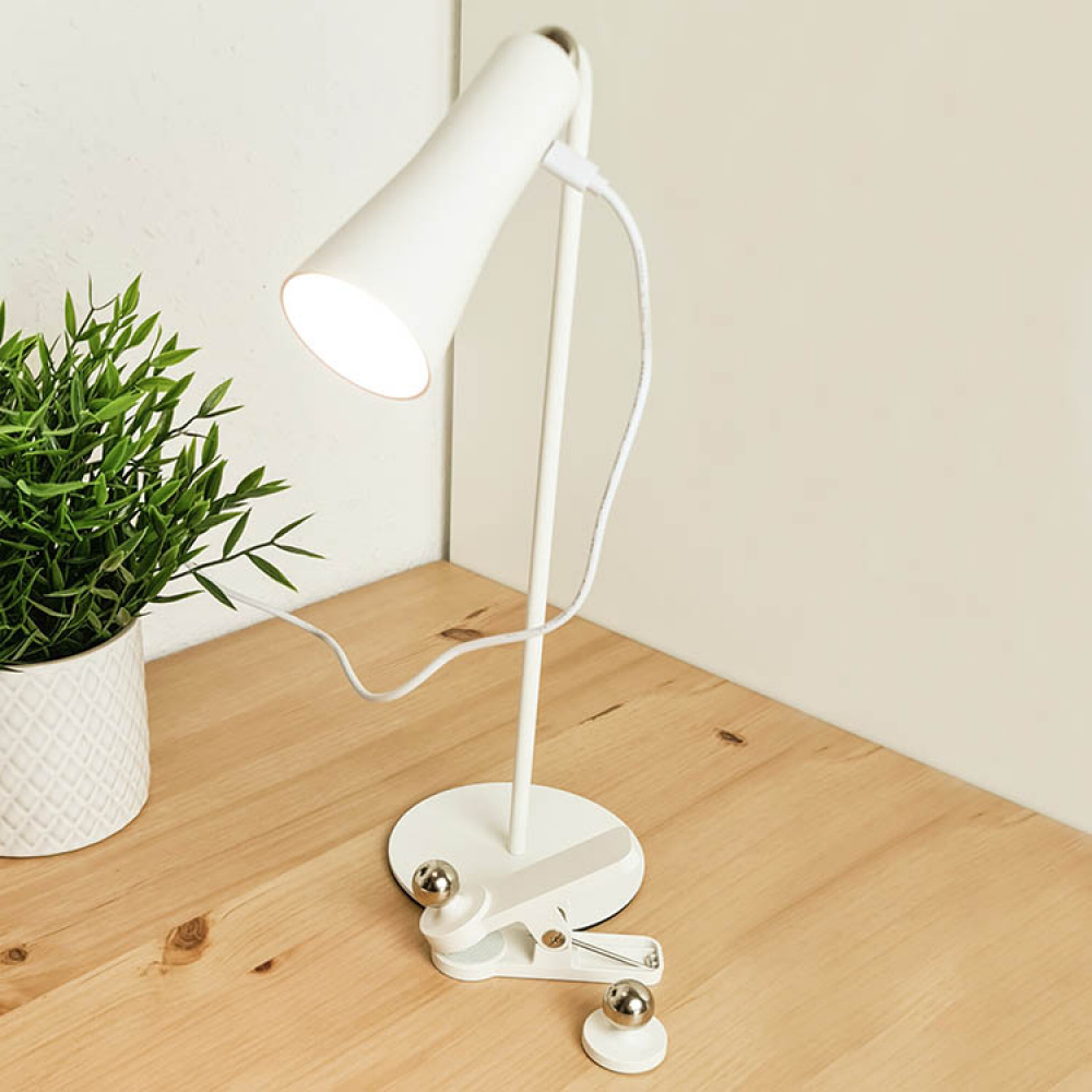 Multi-kontor lampe i gruppen Belysning / Indendørsbelysning / Lamper hos SmartaSaker.se (14234)