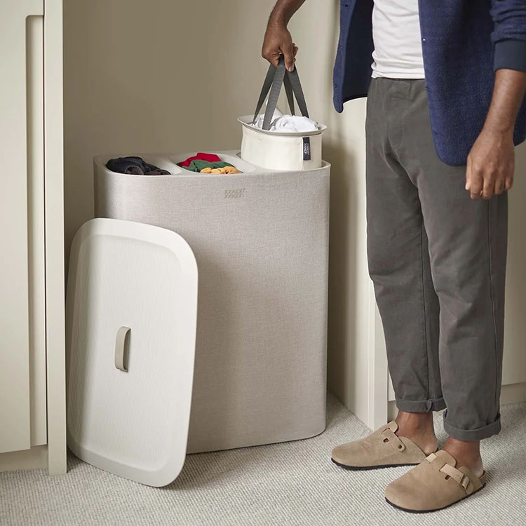 Vasketøjskurv med sorteringsrum i gruppen Hjem / Rengøring & Vasketøj hos SmartaSaker.se (14311)