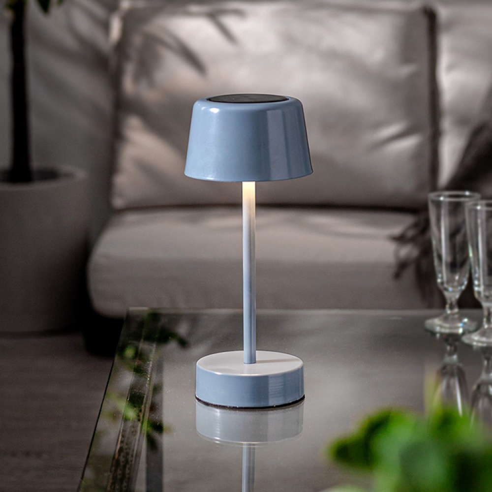 Lille solcelledrevet bordlampe i gruppen Belysning / Udendørsbelysning / Solcellelamper hos SmartaSaker.se (14594)