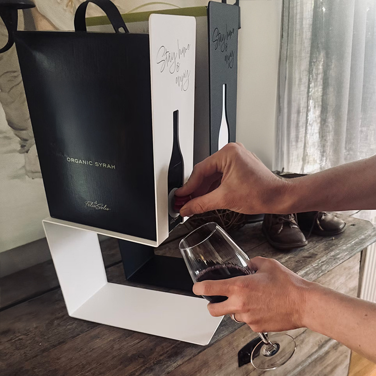 Holder til vinboks i gruppen Hjem / Køkkenredskaber / Drikkevarer hos SmartaSaker.se (14785)