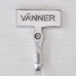Badeværelseskrog i blank metal, Venner