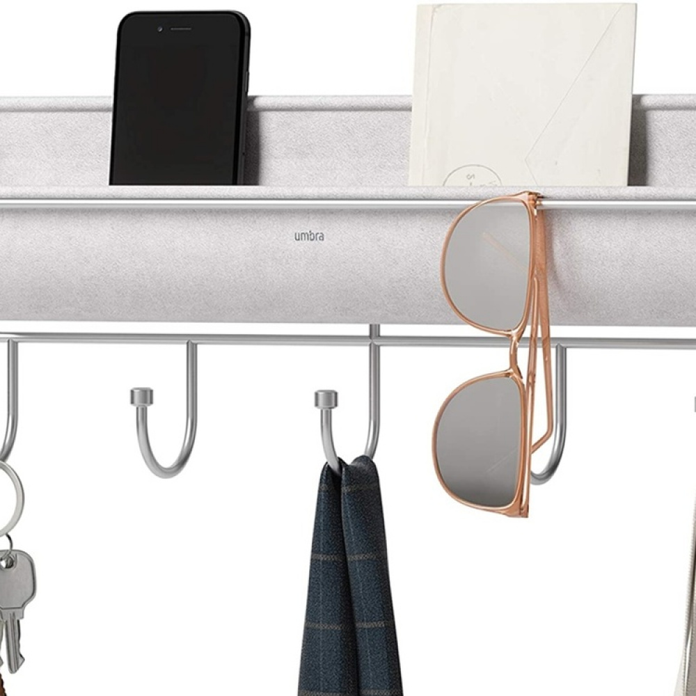 Knagerække med opbevaring, UMBRA HAMMOCK ORGANIZER, 41,5 x H 18 cm lysegrå i gruppen Opbevaring / Hallopbevaring / Kroge og ophængere hos SmartaSaker.se (41567)