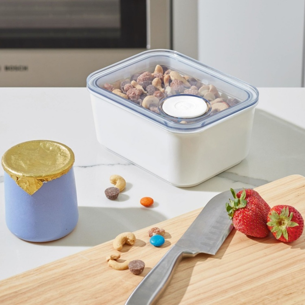 Opbevaringsboks med flip-låg 1,5L, iDesign i gruppen Opbevaring / Køkkenopbevaring / Opbevaringsbeholdere hos SmartaSaker.se (41707)