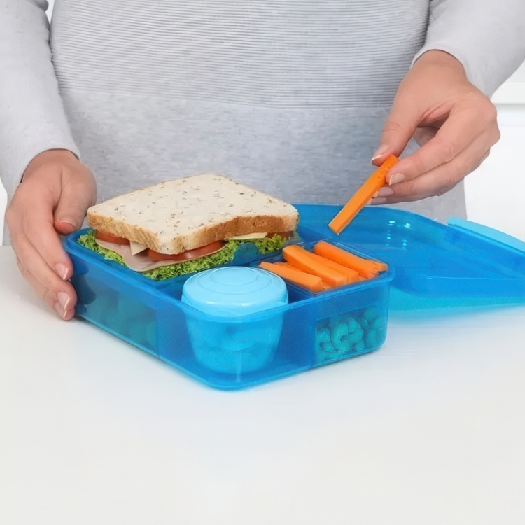Bentoboks med 5 rum og beholder 1,65L, Sistema i gruppen Opbevaring / Køkkenopbevaring / Madkasser / Frokostbokse og Bento hos SmartaSaker.se (42123)