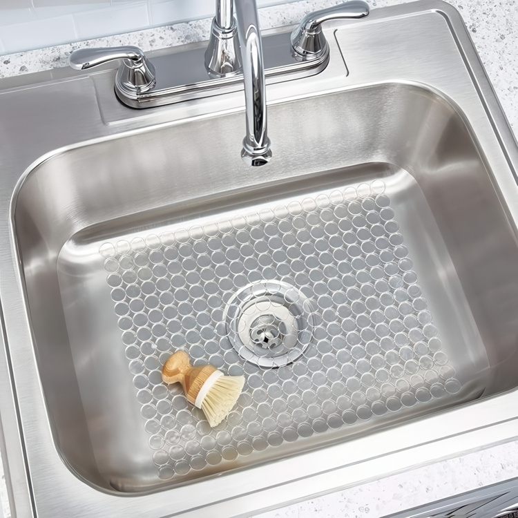 Beskyttelsesmåtte til køkkenvask i plast, 30,5x40 cm i gruppen Opbevaring / Køkkenopbevaring / Vaskestativ og vaskebænk hos SmartaSaker.se (42211)