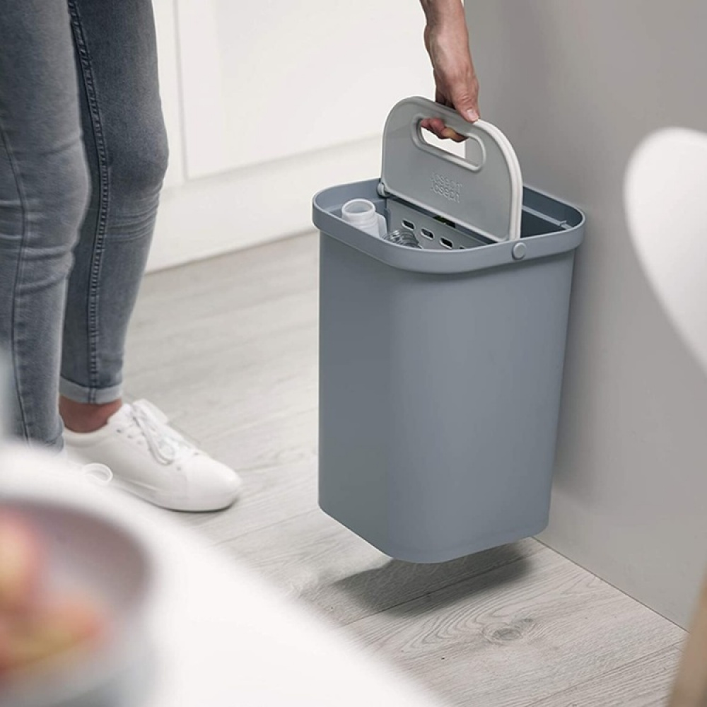 Affaldssorteringsspand med bærehåndtag, Joseph Joseph i gruppen Opbevaring / Rengøringsopbevaring og affaldssortering / Affaldssortering hos SmartaSaker.se (42373)