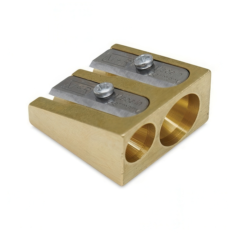 Blyantspidser i metal, dobbelt, M+R WEDGE, messing i gruppen Opbevaring / Kontorartikler hos SmartaSaker.se (42414)