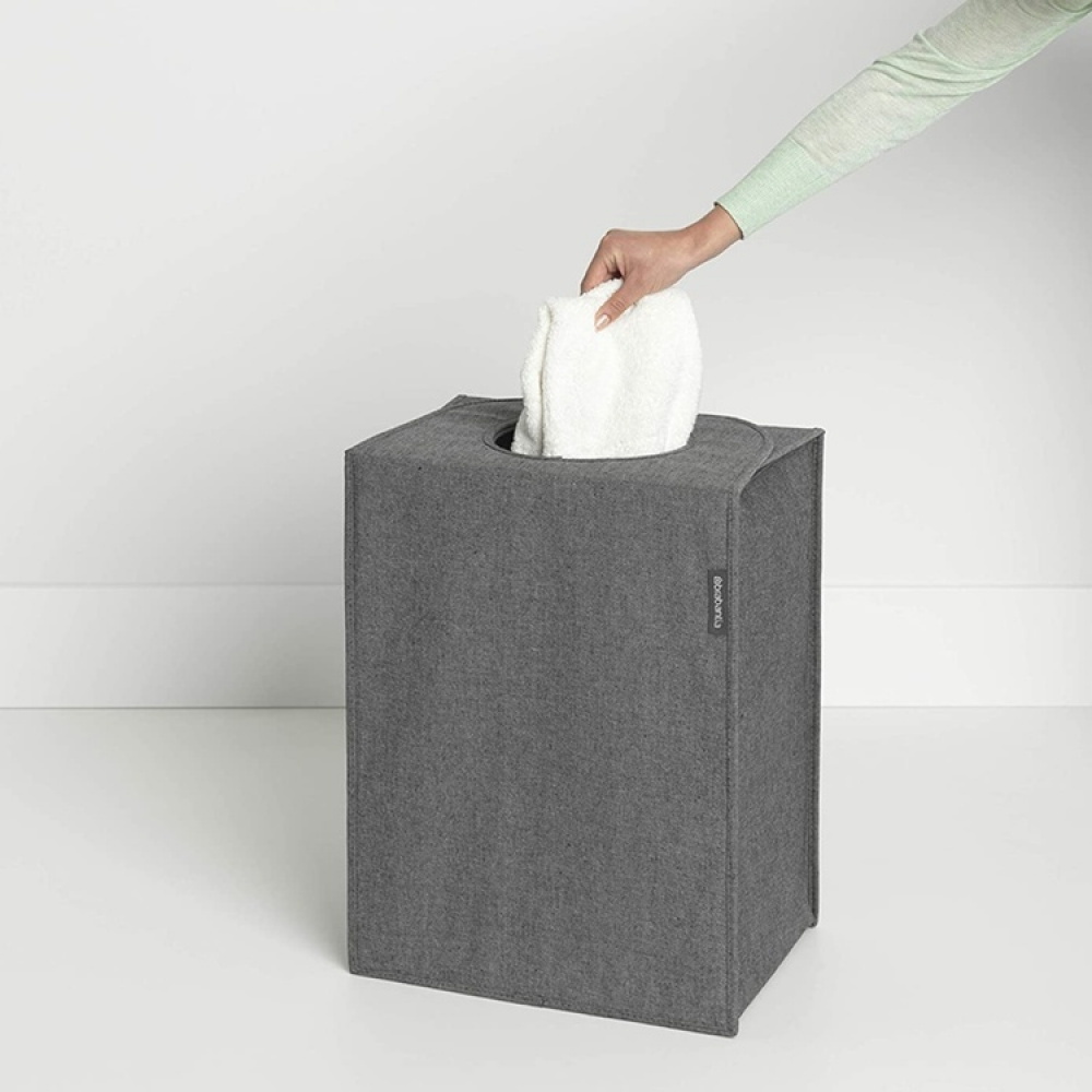Smart vasketøjskurv med bærehåndtag 55L, Brabantia i gruppen Opbevaring / Vask og tør / Vasketøjskurve hos SmartaSaker.se (43096)