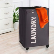 Vasketøjskurv på hjul, Laundry